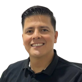 John Ruiz, líder de Gestión del Talento Humano en la Asociación Amigos con Calor Humano.